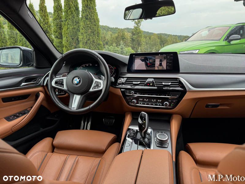 BMW Seria 5 520d M Sport Edition - 23