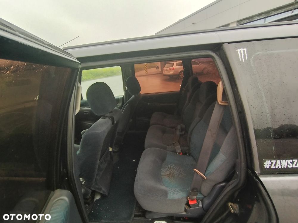 Renault Espace 2.0 RT - 11
