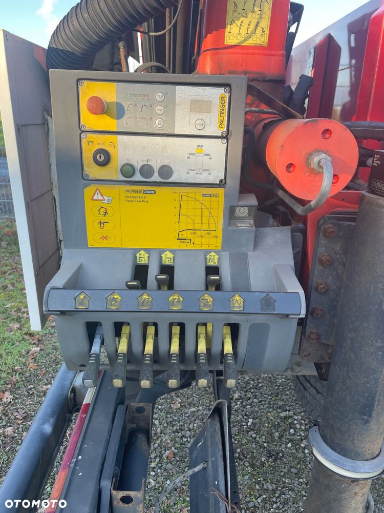 Mercedes-Benz Axor 1824 z żurawiem Palfinger 12002 z pilotem - 5