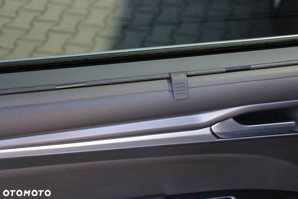 Ford Mondeo 2.0 TDCi STart-Stopp Titanium - 18