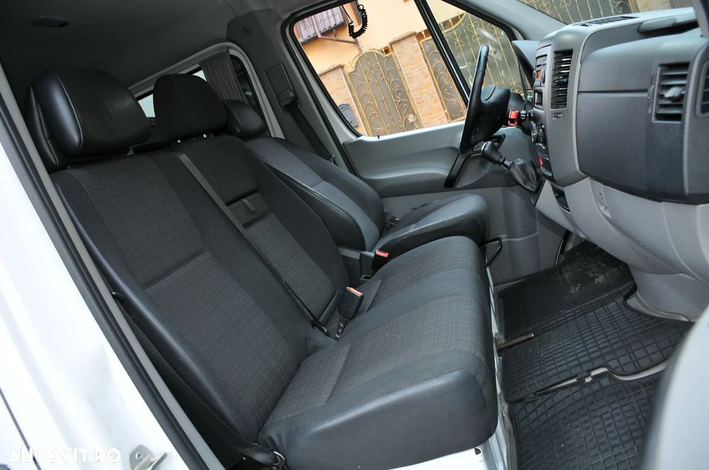 Mercedes-Benz Sprinter - 10