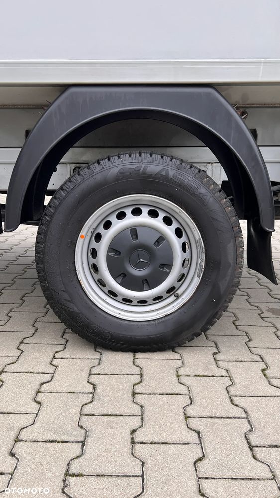 Mercedes-Benz Sprinter - 29