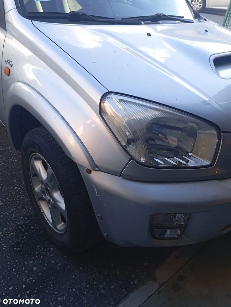 Toyota RAV4 D-4D 4x4 - 6