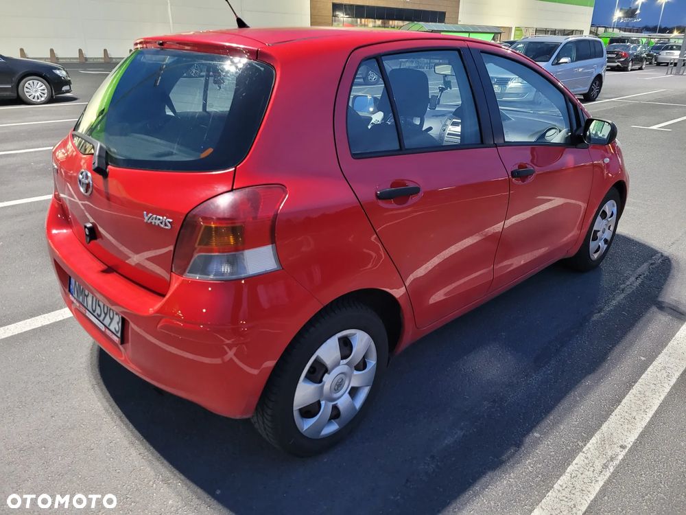 Toyota Yaris 1.33 Luna - 9