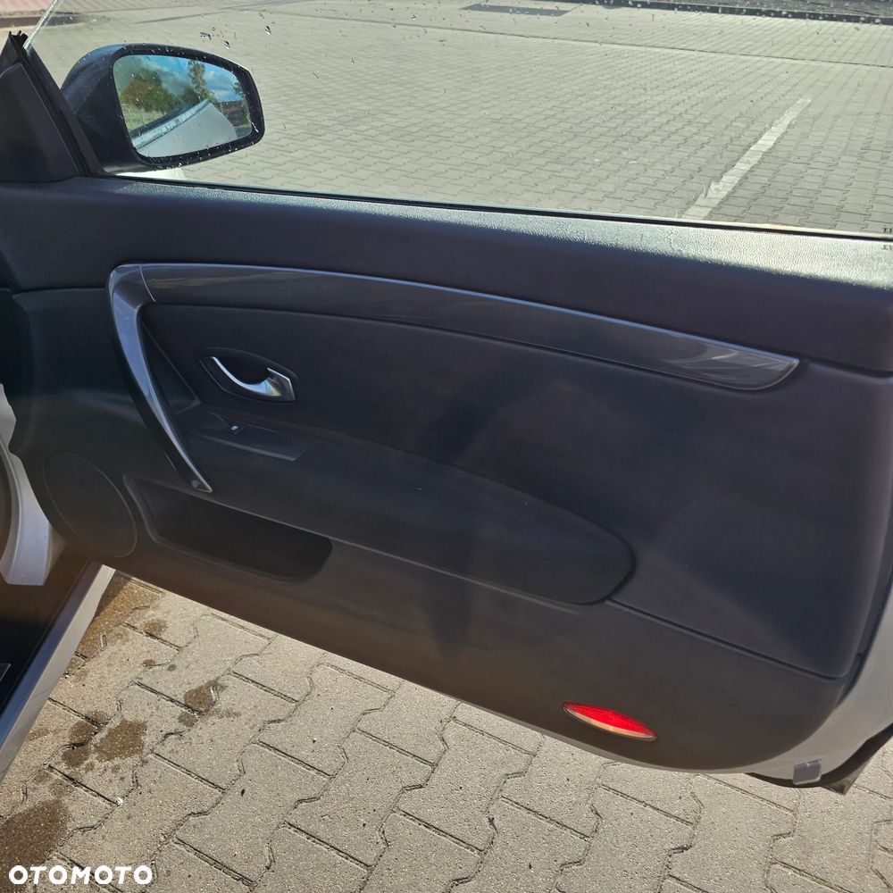 Renault Laguna 2.0 dCi FAP Dynamique - 10