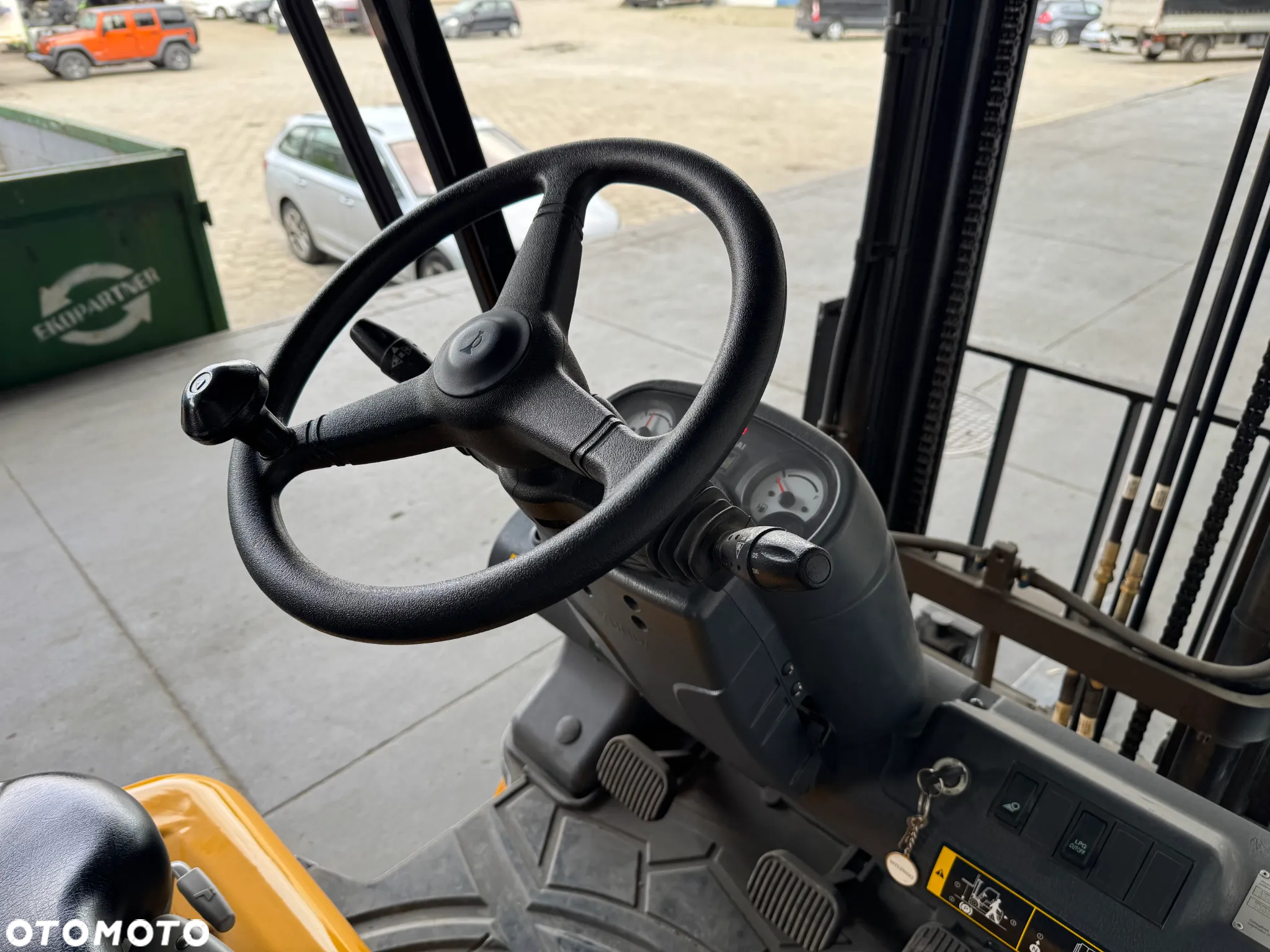 Hyundai 18L-7M - 8