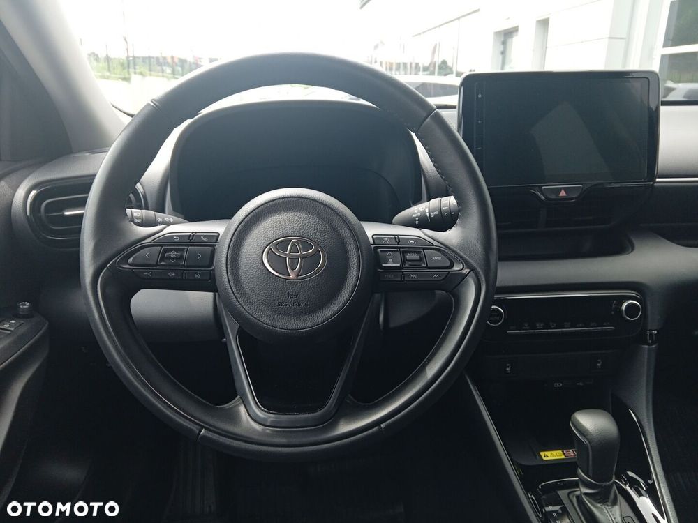 Toyota Yaris - 16
