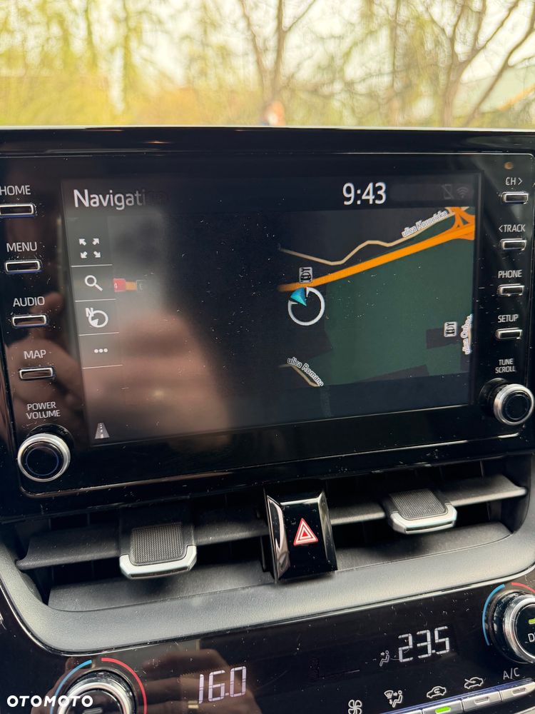 Toyota Corolla 1.8 Hybrid Team Deutschland - 23