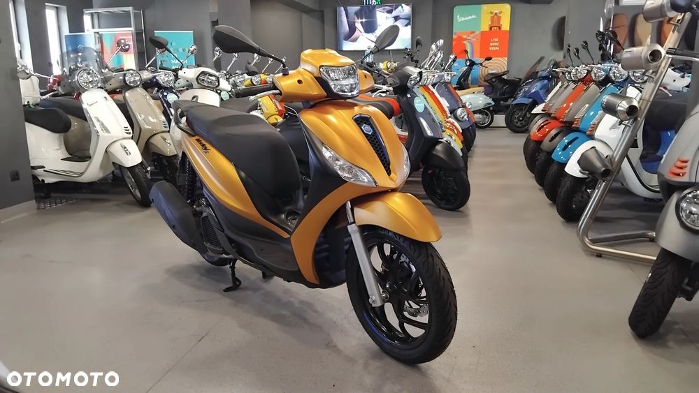 Piaggio Medley - 1