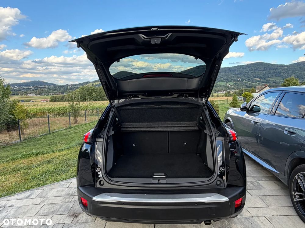 Peugeot 2008 1.2 PureTech Allure S&S - 10