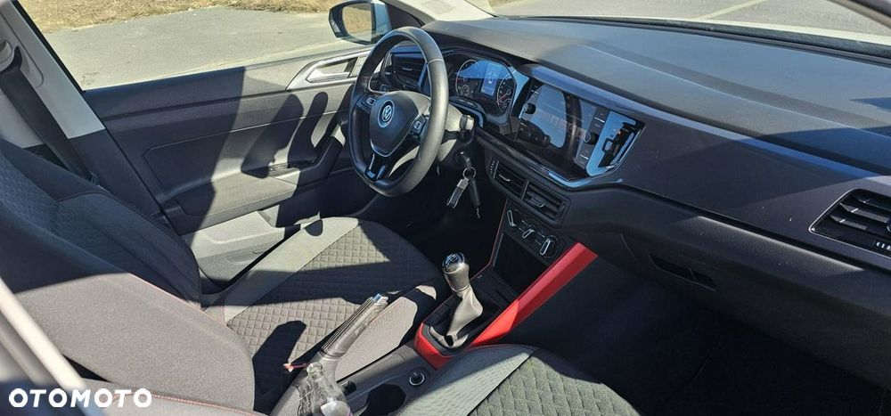 Volkswagen Polo - 12