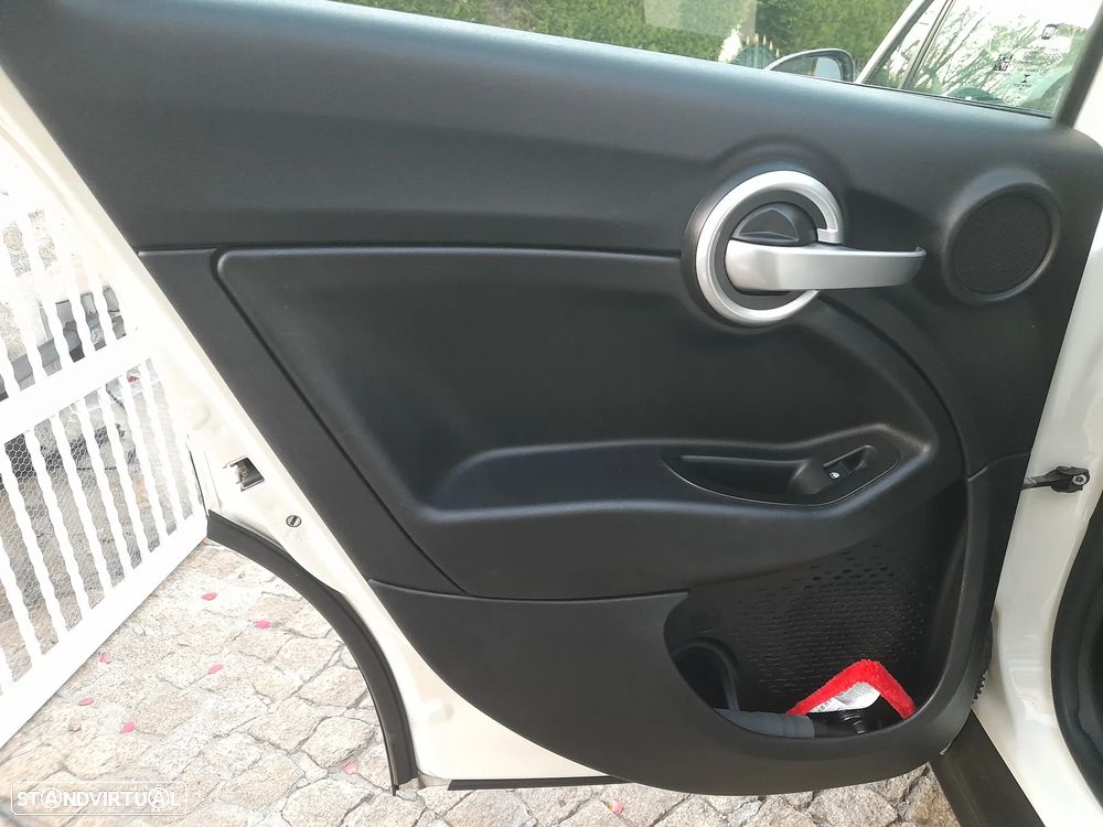 Fiat 500X 1.3 MJ Lounge S&S - 30