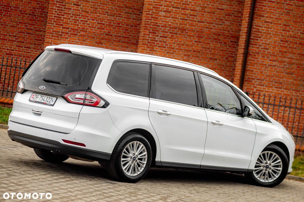 Ford Galaxy - 10