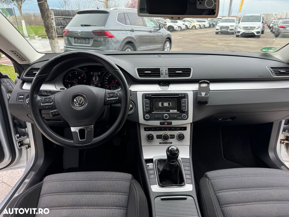 Volkswagen Passat 2.0 TDI BlueMotion Technology Highline - 18