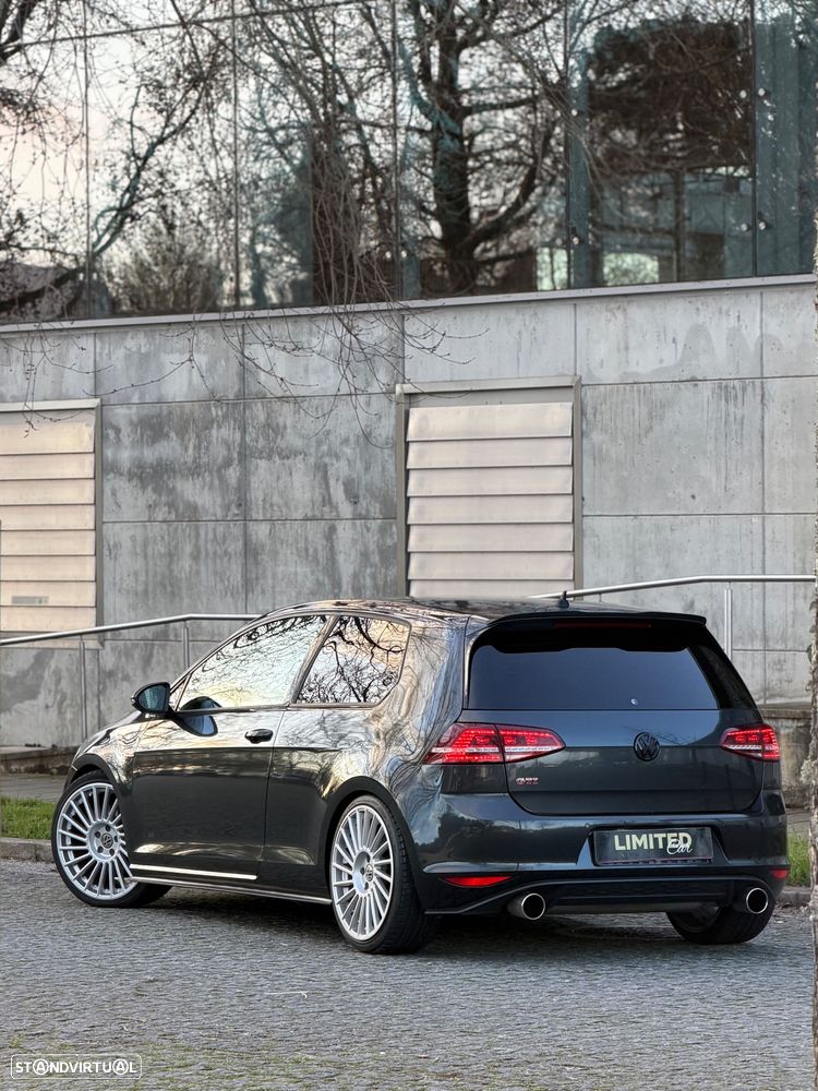 VW Golf GTI BlueMotion DSG - 2