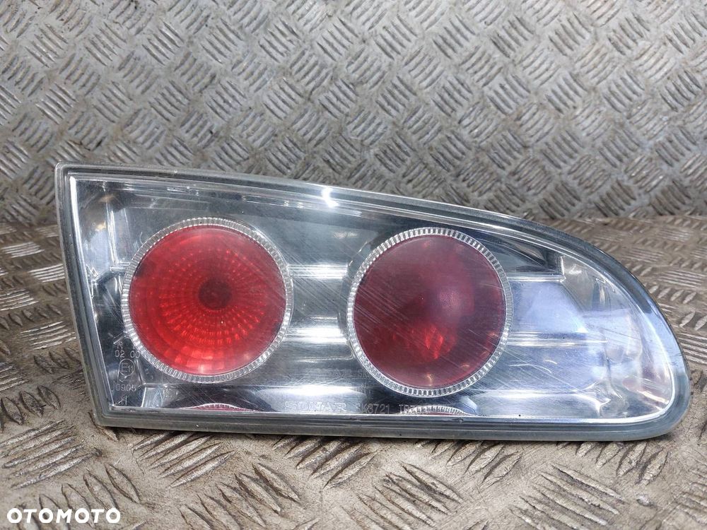 LAMPA LEWY TYŁ PRAWY TYŁ W BŁOTNIK W KLAPĘ SONAR SEAT IBIZA III ID: 237472 - 4