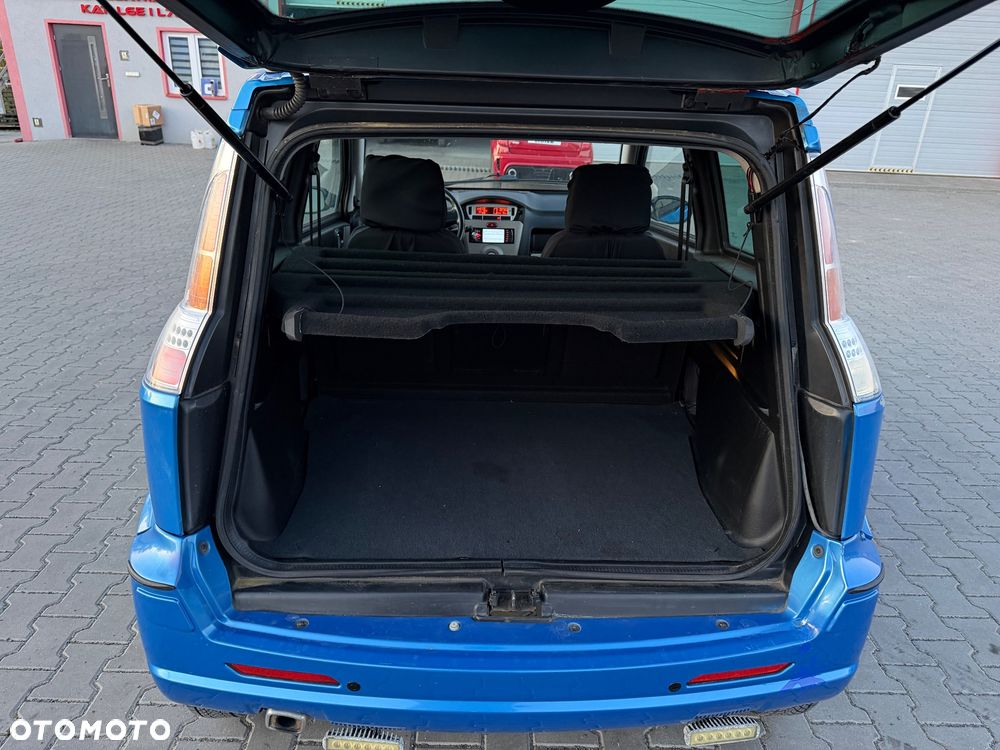 Microcar M.GO - 8