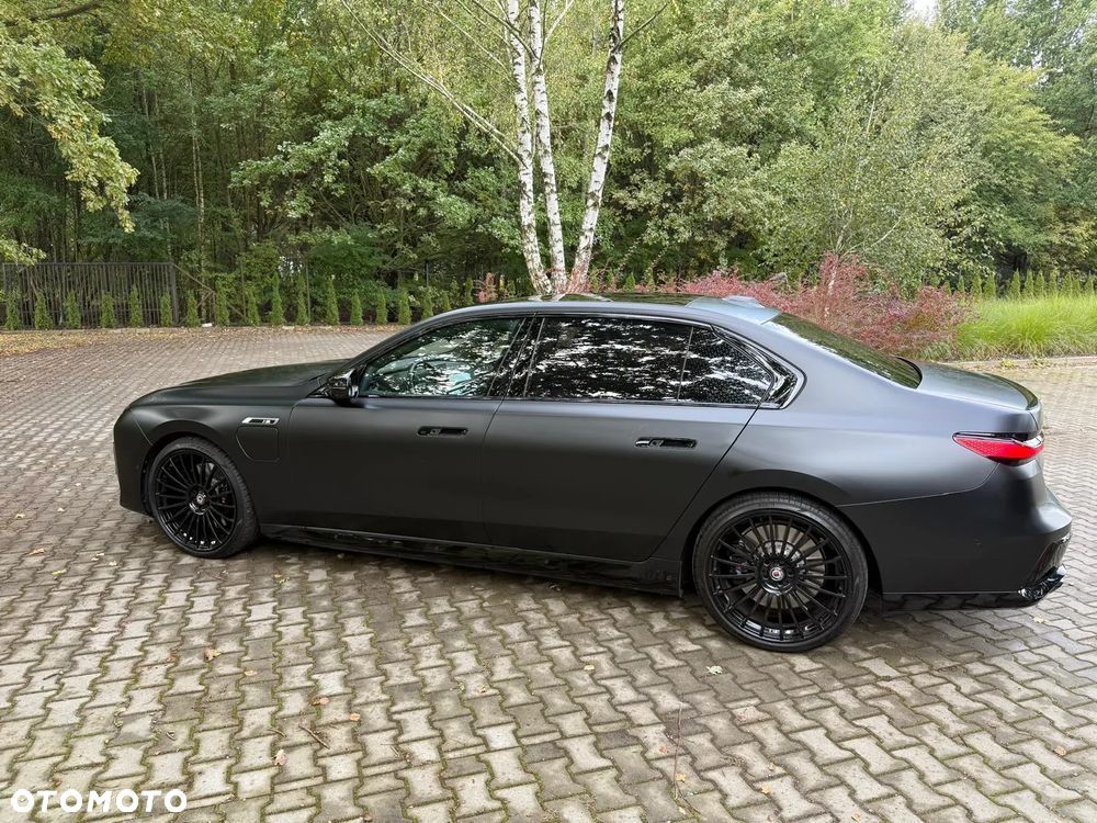 BMW Seria 7 M760e PHEV xDrive sport - 6