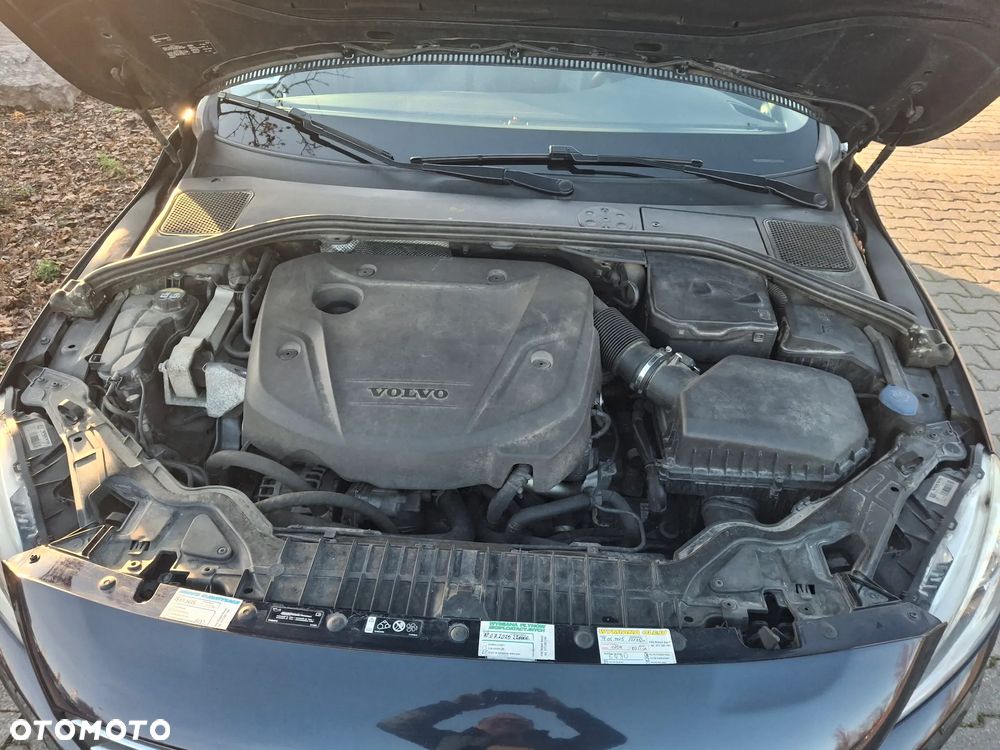 Volvo V60 D3 Drive-E Momentum - 16