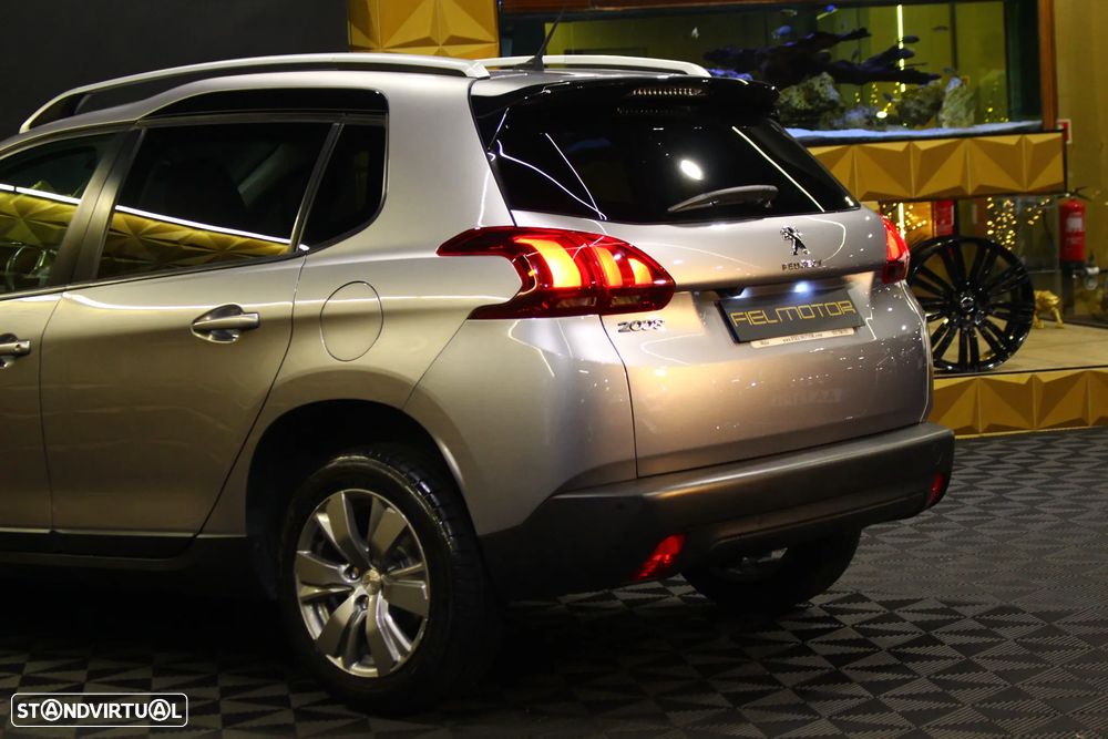 Peugeot 2008 1.6 BlueHDi Style - 10