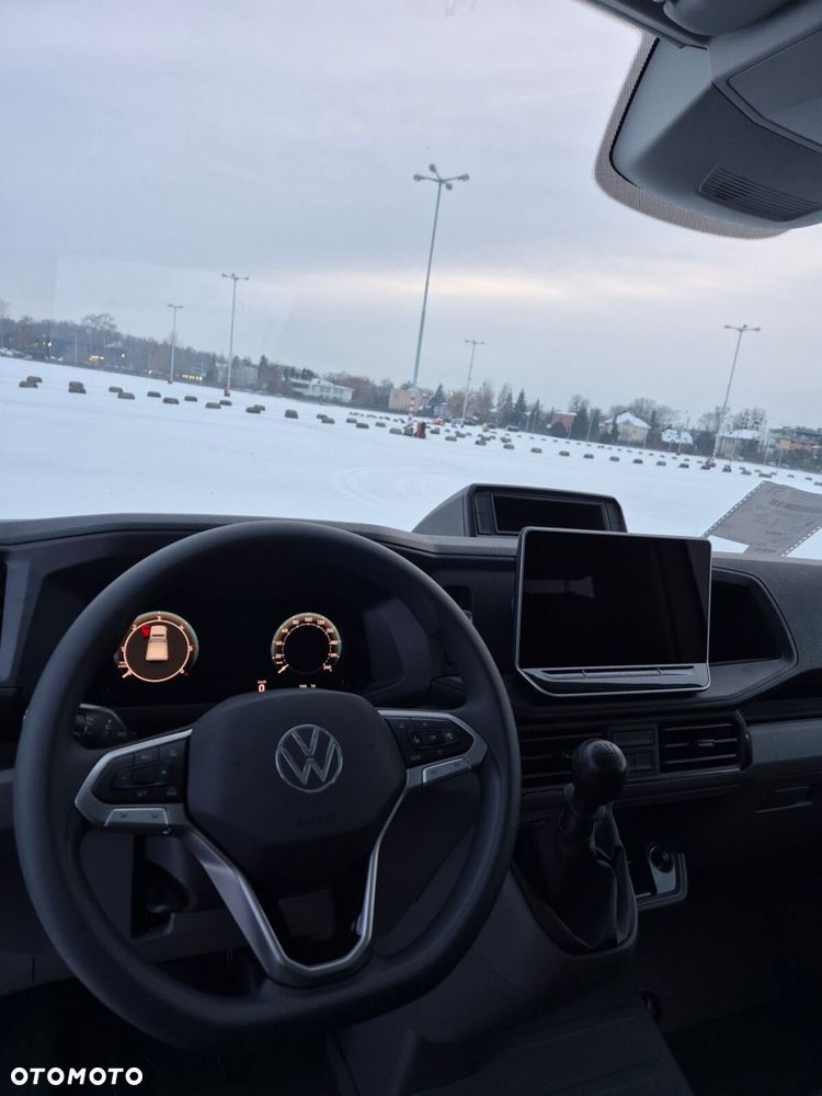 Volkswagen Crafter Skrzyniowy z podwójną kabiną - 23