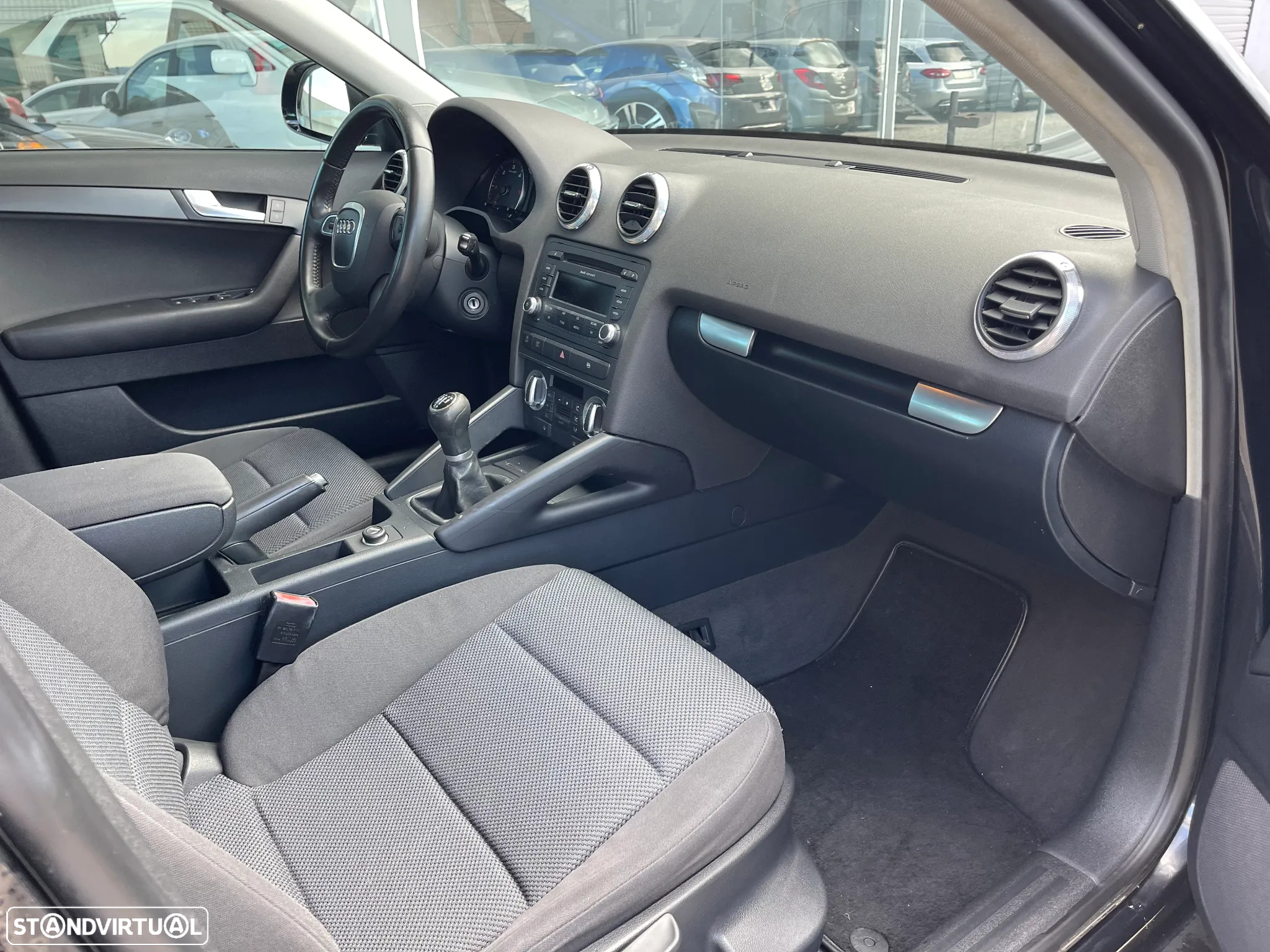 Audi A3 Sportback 1.6 TDI Attraction Special Edition - 14