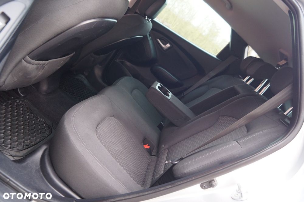 Hyundai ix35 - 25