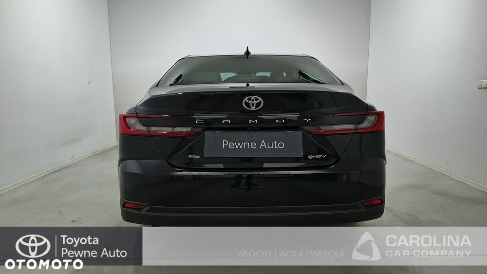 Toyota Camry - 29