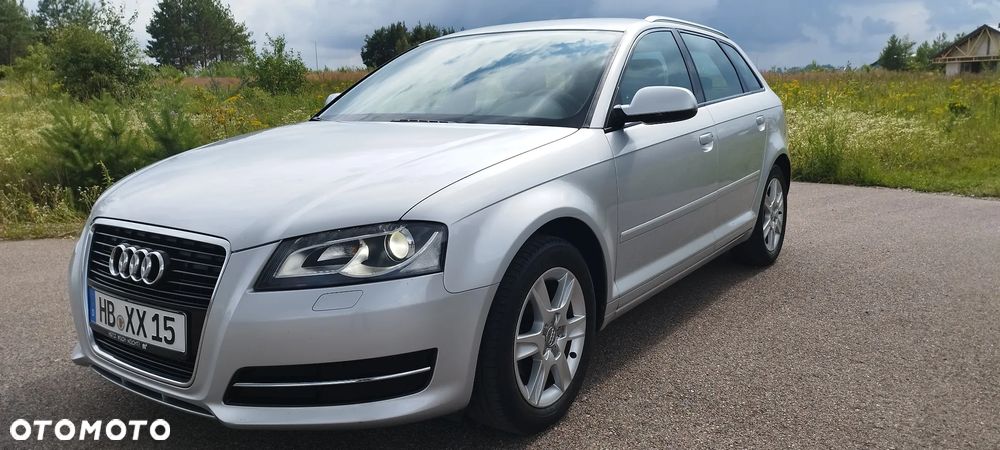 Audi A3 ver-1-6-attraction - 3