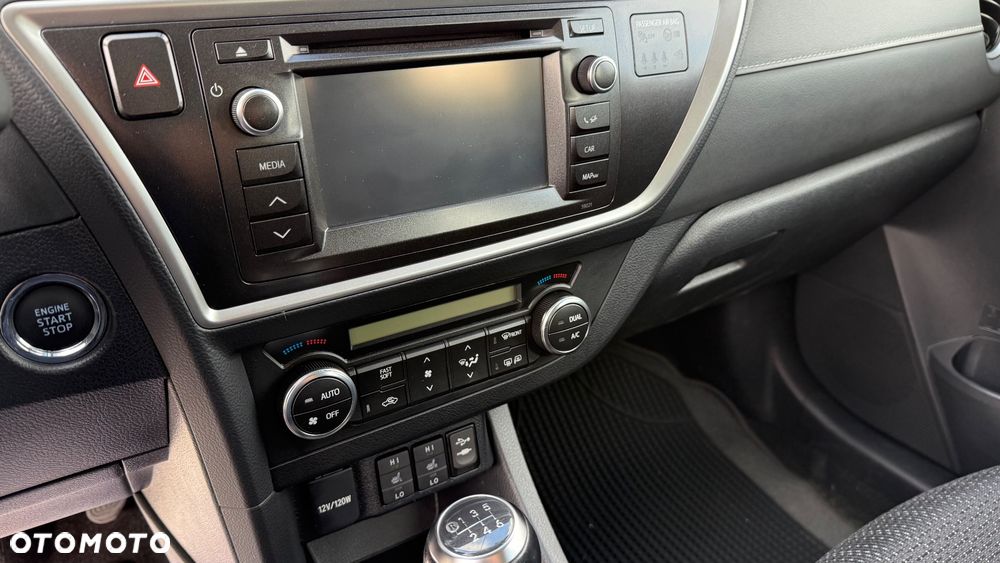 Toyota Auris 2.0 D-4D Premium - 16