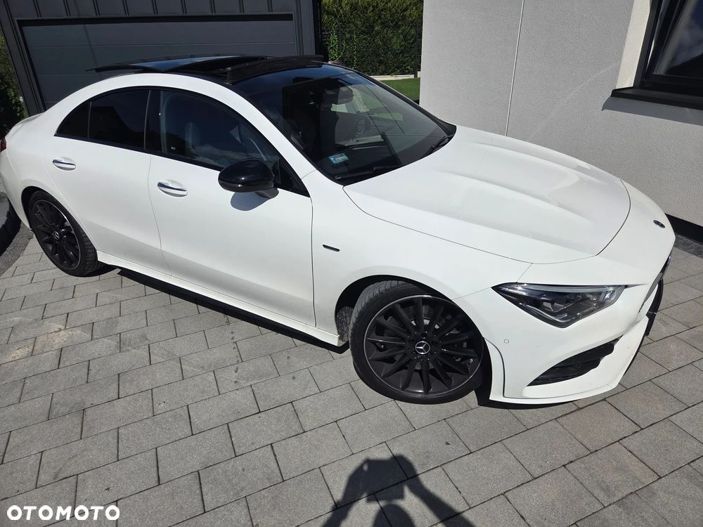 Mercedes-Benz CLA 250 4-Matic Edition 1 7G-DCT - 17