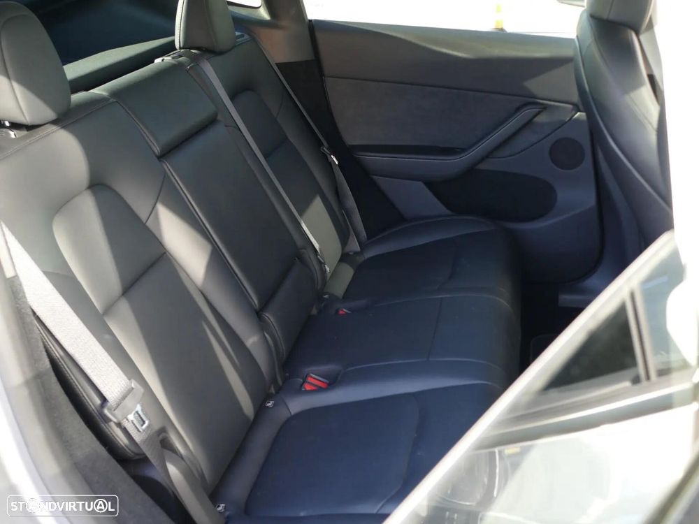 Tesla Model Y Performance Tração Integral - 31