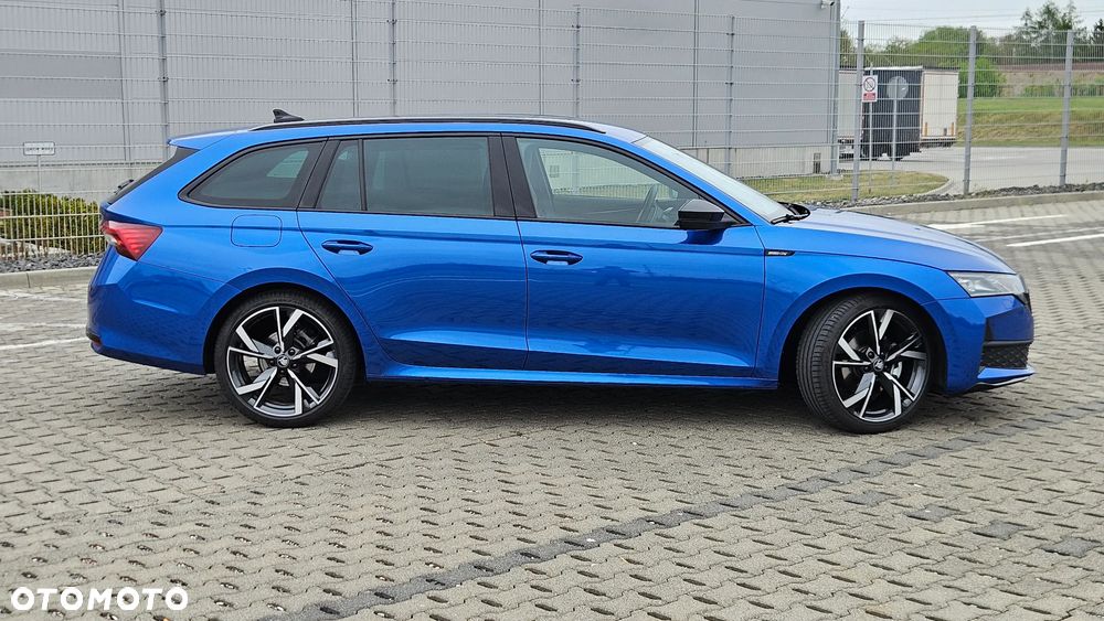Skoda Octavia 1.5 TSI mHEV Sportline DSG - 2