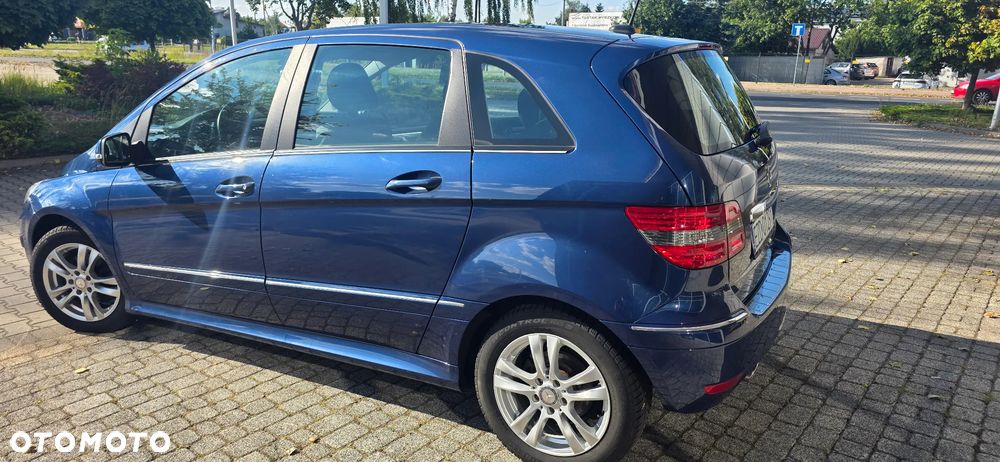 Mercedes-Benz Klasa B 200 Special Edition - 4