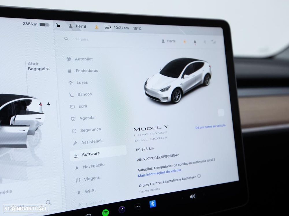 Tesla Model Y Long Range Dual Motor AWD - 23