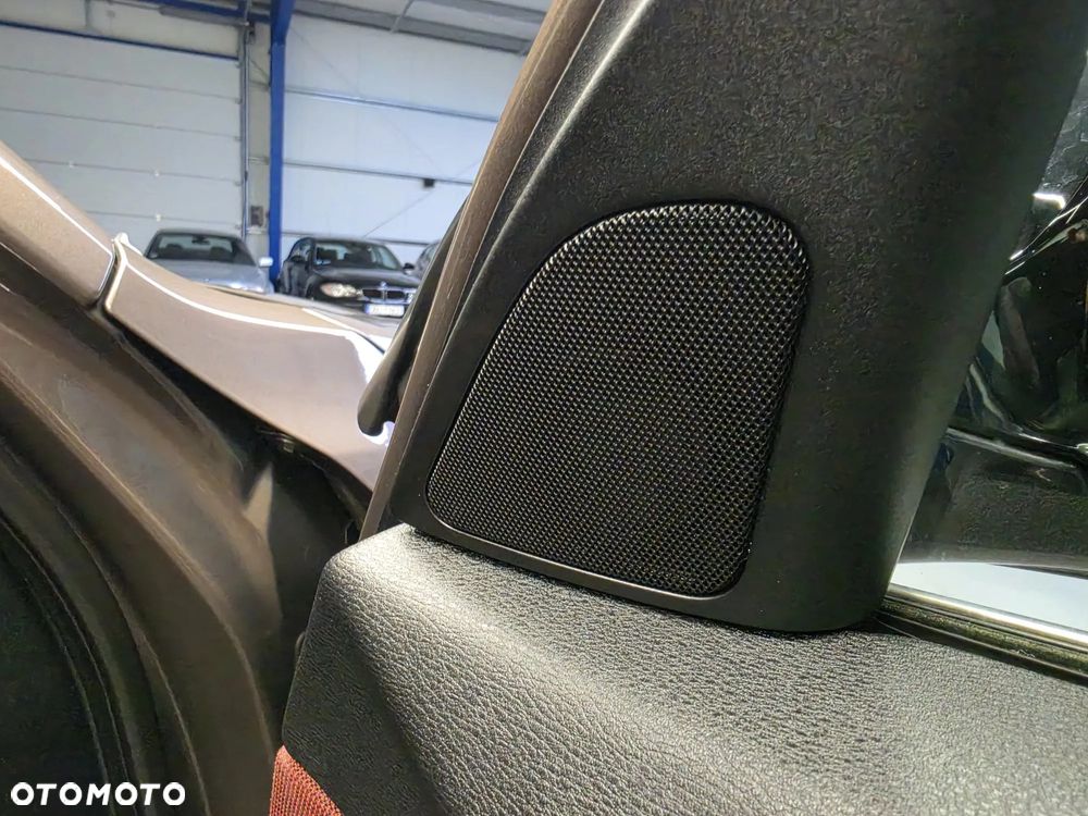 BMW X1 sDrive20d - 37
