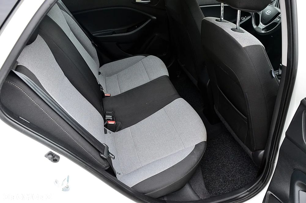 Hyundai i20 1.2 BlueDrive Go - 17