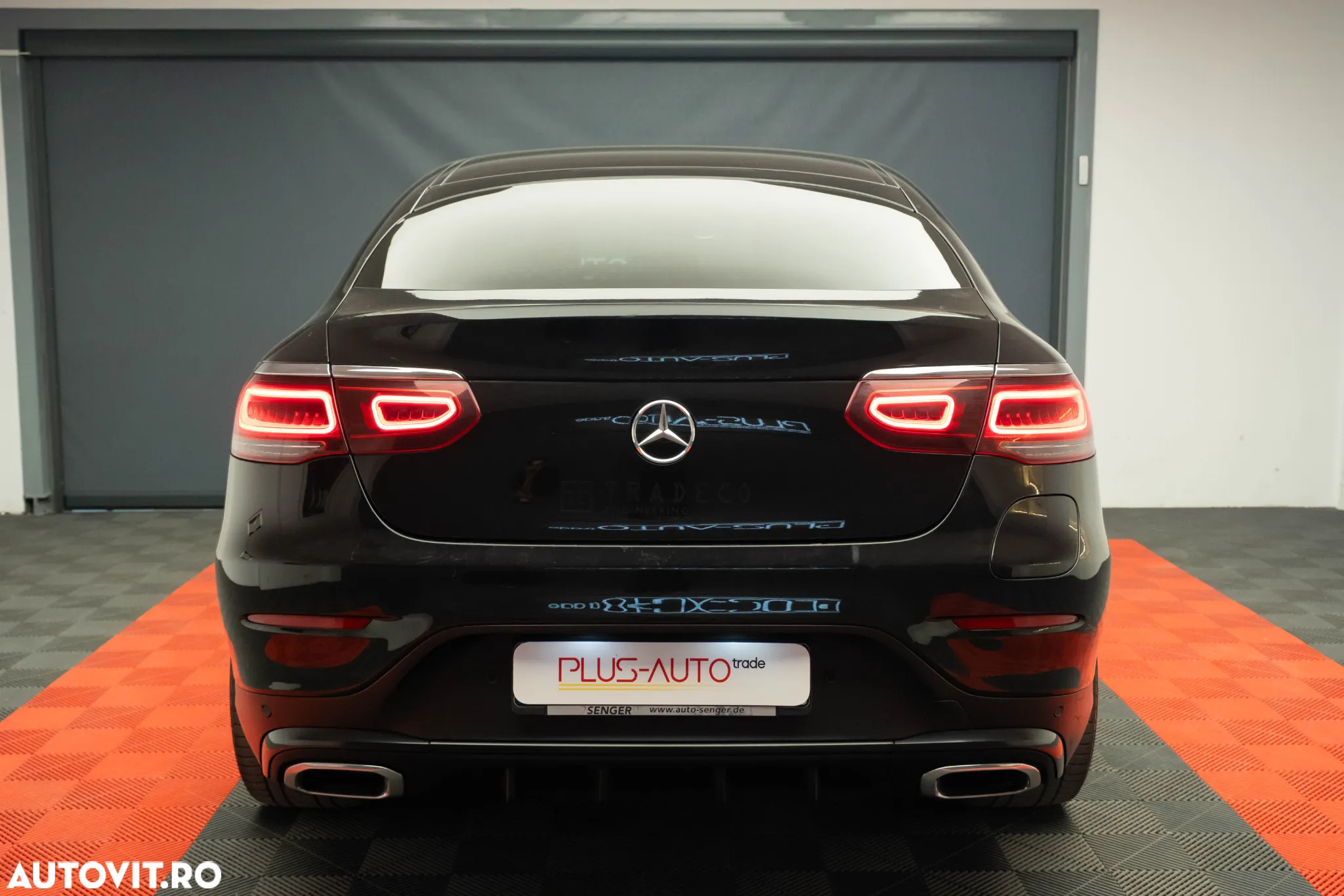 Mercedes-Benz GLC 300 e 4MATIC - 28