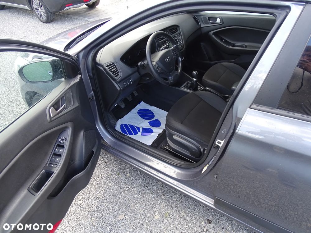 Hyundai i20 1.2 YES - 11