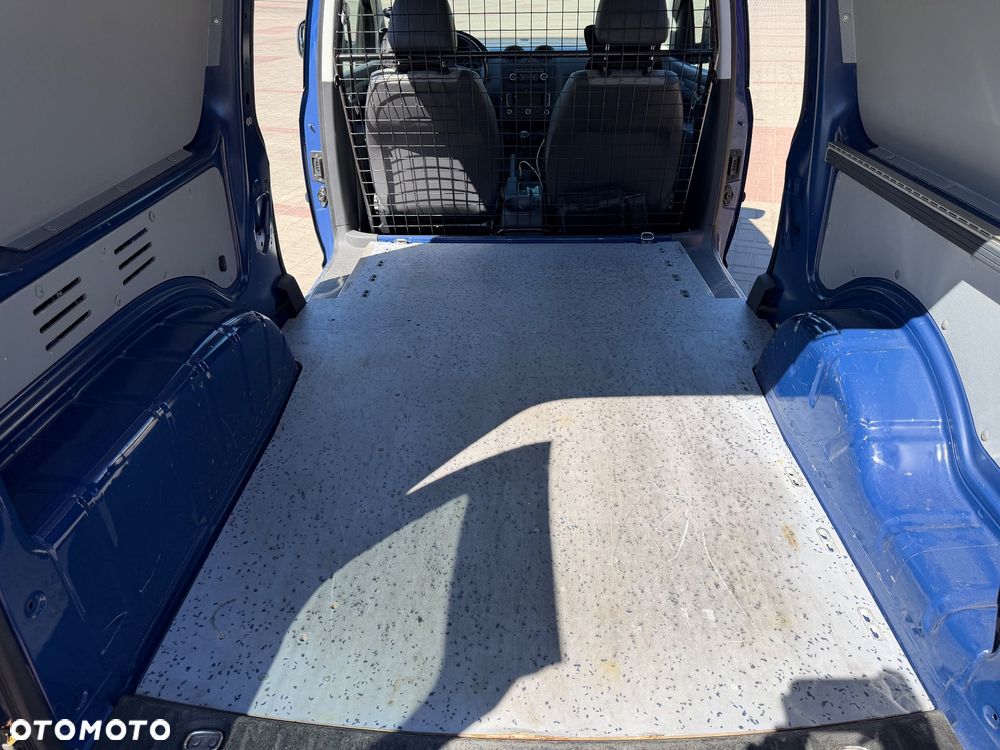Volkswagen Caddy - 11