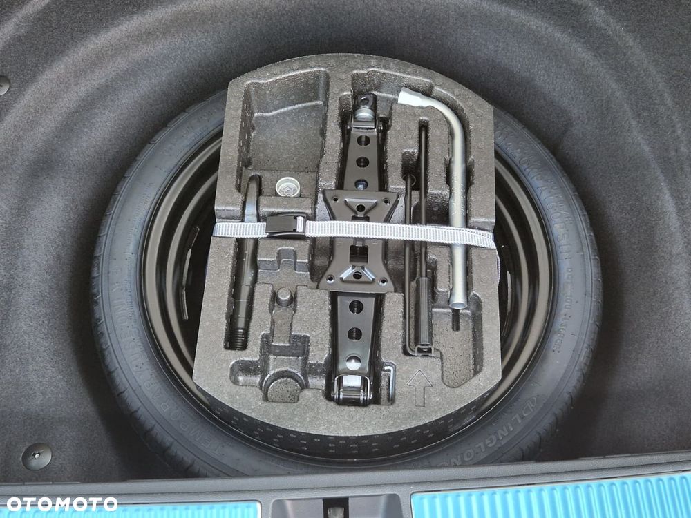 Volkswagen Passat - 32