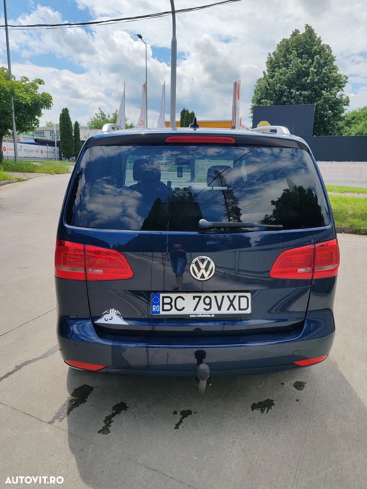 Volkswagen Touran 1.6 TDI DSG Highline - 4