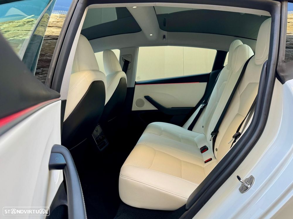 Tesla Model 3 Tração Traseira Premium - 24