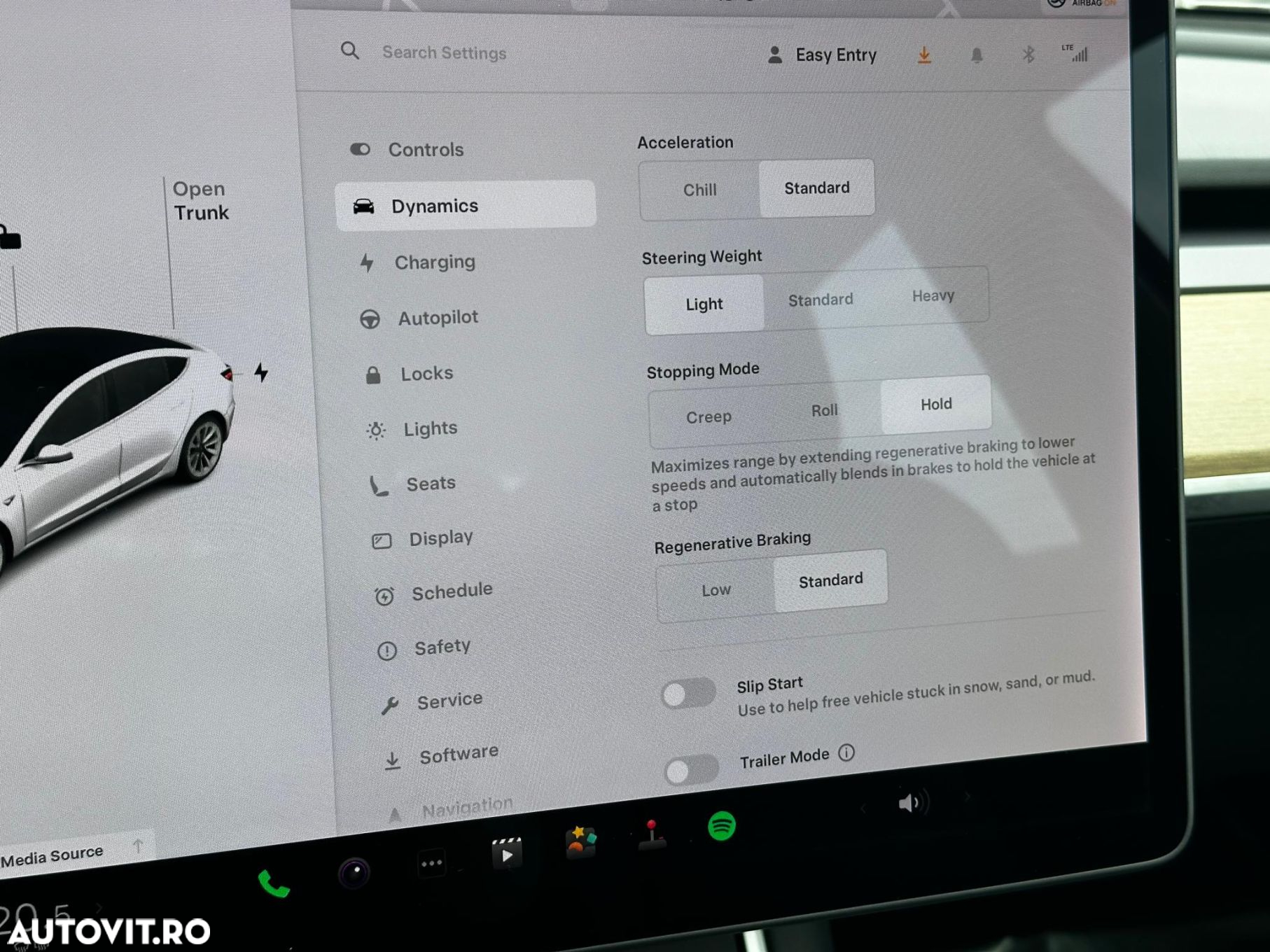 Tesla Model 3 - 25