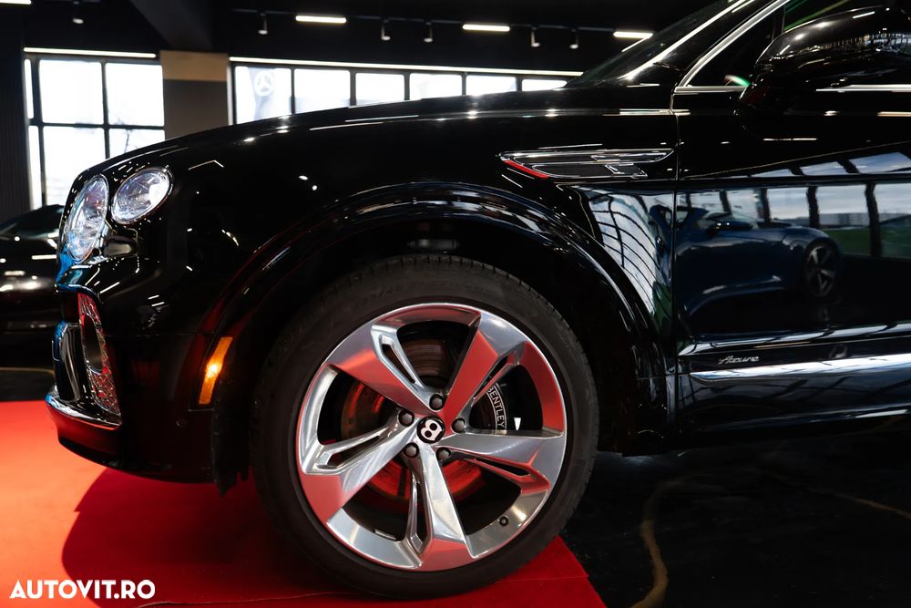 Bentley Bentayga Azure - 8