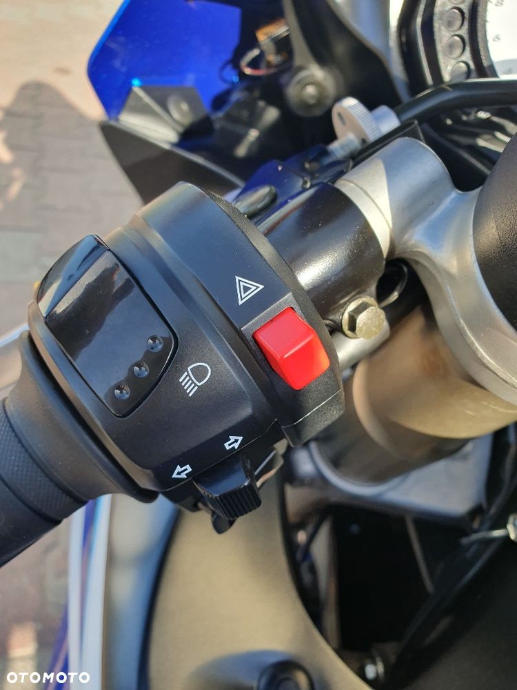 Suzuki GSX-R - 19
