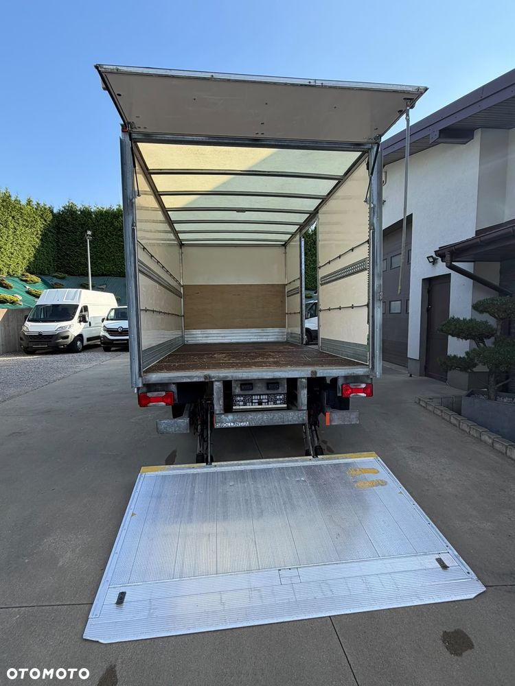Iveco Daily 35C13 Kontener 8 Palet z windą Kontener meblowy - 6