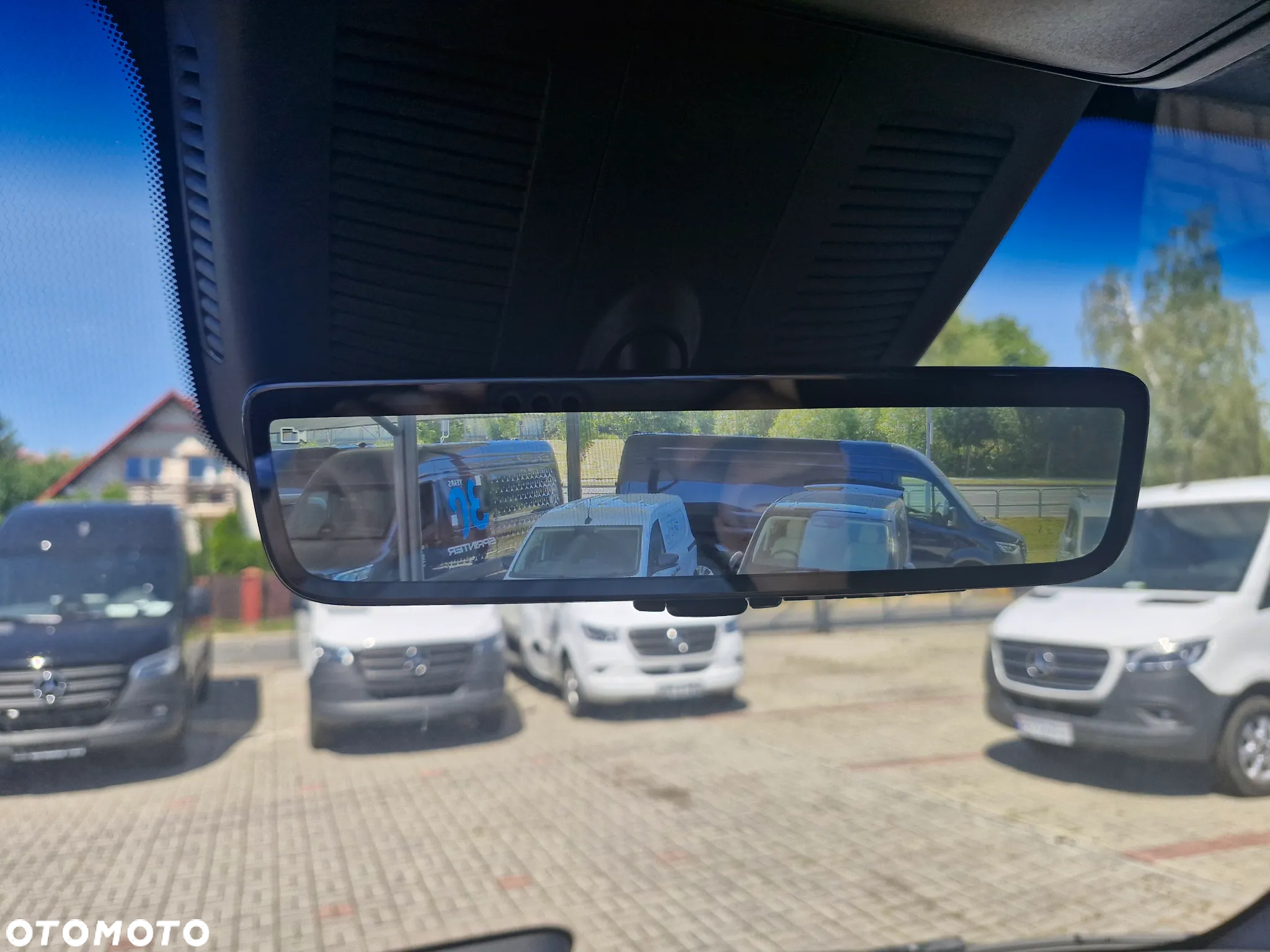 Mercedes-Benz Sprinter - 12