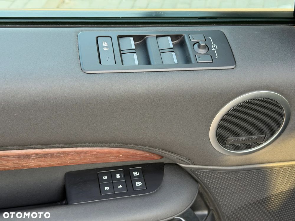 Land Rover Discovery 3.0 D250 mHEV R-Dynamic SE - 14