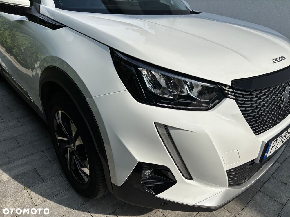 Peugeot 2008 1.2 PureTech Active S&S EAT8 - 8